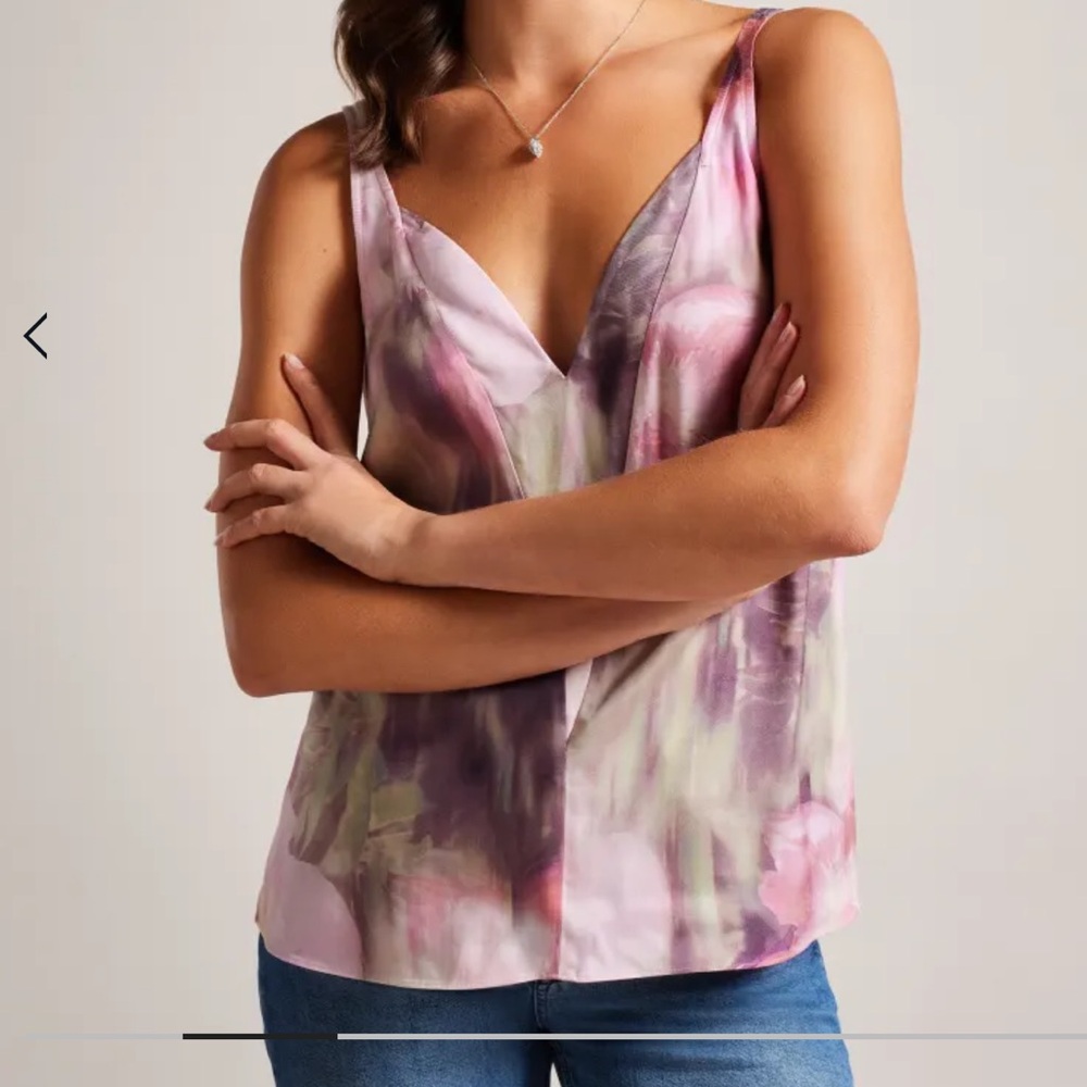NWT Ted Baker Nethiia V Neck Cami